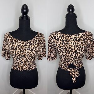 Heavenly by Victoria Secret Leopard Short Sleeve Back Knot Crop Top (XS)